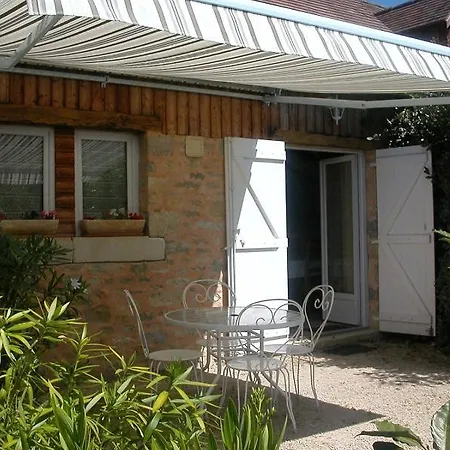 Hameau Les Combelles 別荘 マルテル