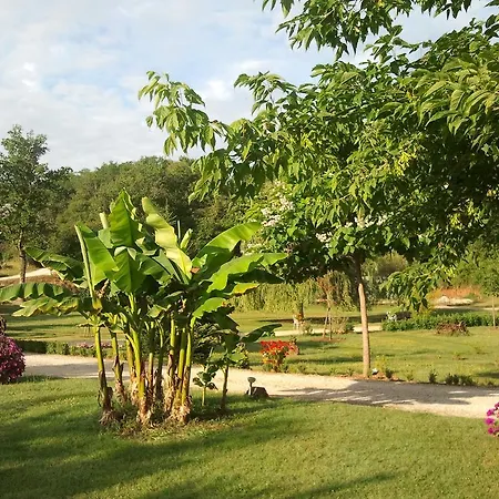 Hameau Les Combelles Semesterbostad