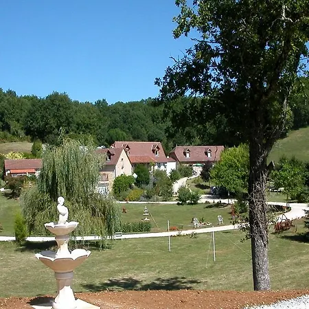 Casa de Férias Hameau Les Combelles *