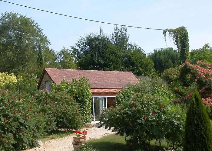 Semesterbostad Hameau Les Combelles Martel